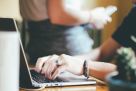 Vendas de PCs caem 5% no 3&ordm; trimestre em compara&ccedil;&atilde;o ao mesmo per&iacute;odo de 2021