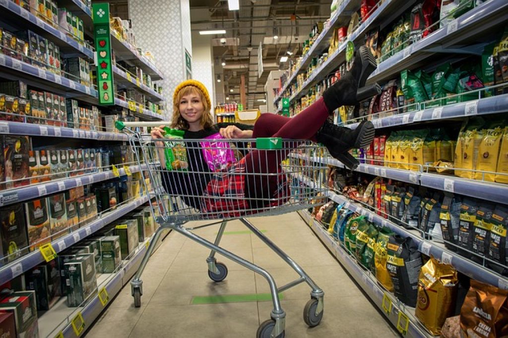 Sete em cada dez brasileiros participam de programas de fidelidade de supermercados